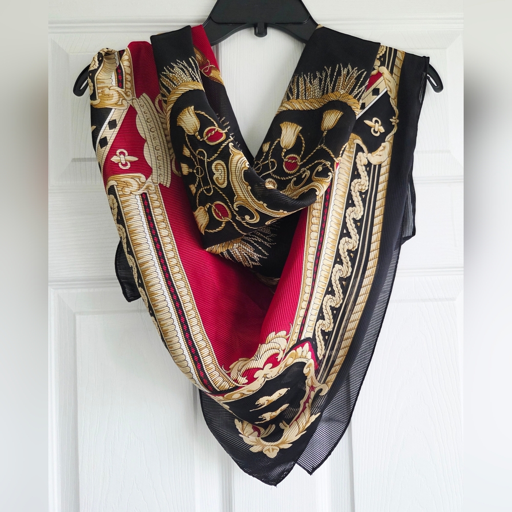 Vintage Elaine Gold 80s 90s ✨️ Elegant Black and Red Baroque-Print Women's Scarf